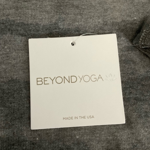 Beyond Yoga Hacci Raglan Pullover Gray Striped - Picture 5 of 9
